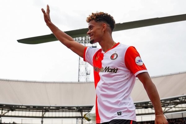 Gonçalo Borges antevê duelo difícil em Braga, mas promete Feyenoord ambicioso Gonçalo Borges antevê duelo difícil em Braga, mas promete Feyenoord ambicioso