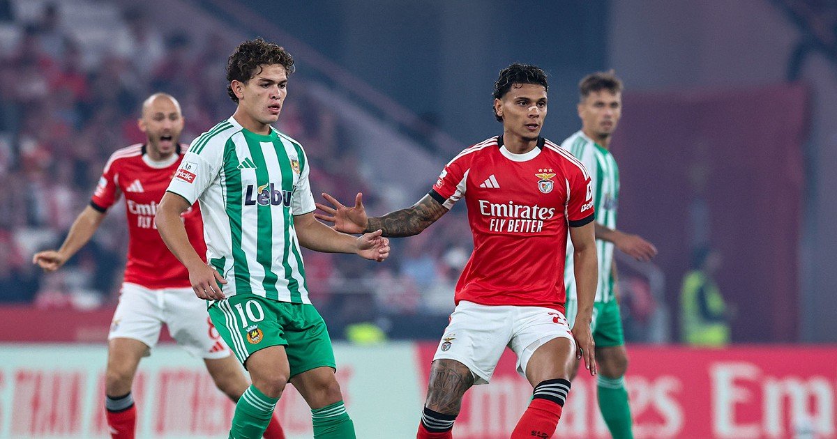 Benfica e Rio Ave em empate sem golos ao intervalo na Luz: Primeiro tempo com poucas oportunidades de golo