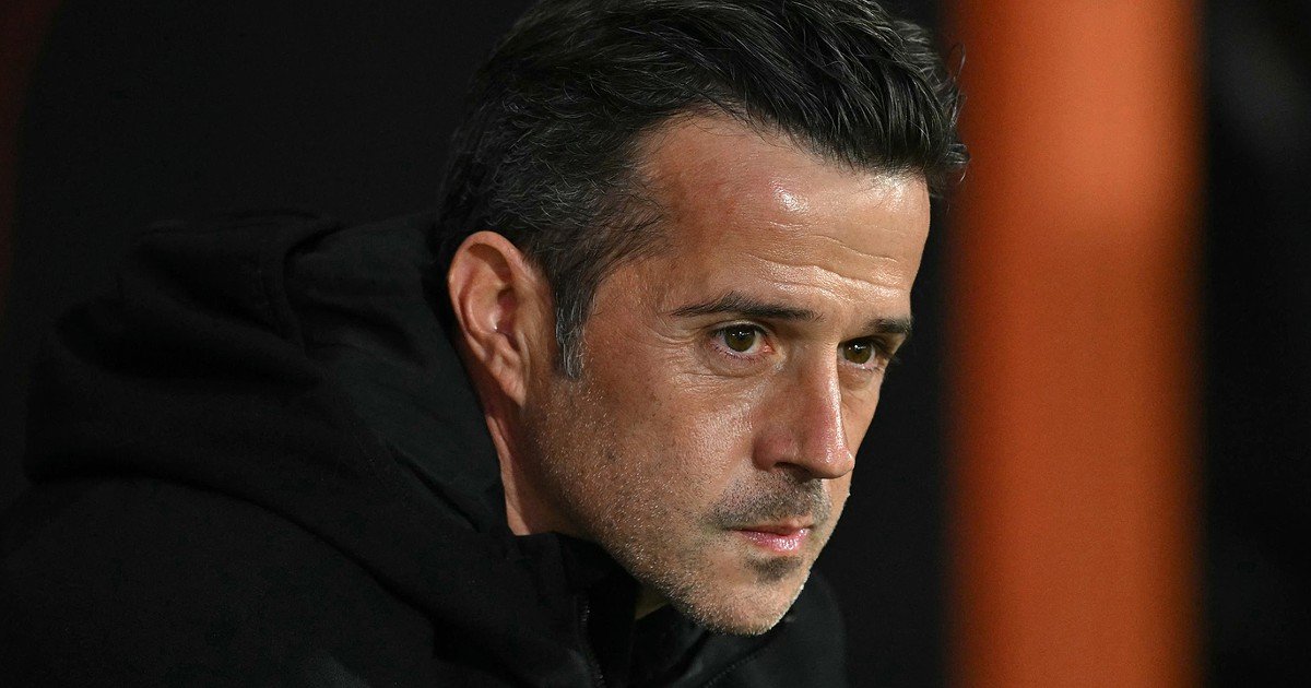Marco Silva e Vítor Pereira avançam na Taça da Liga Inglesa