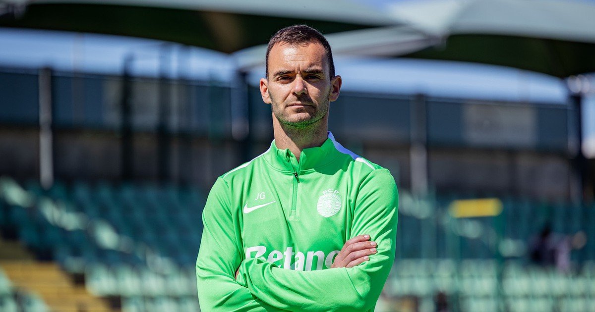 Treinador do Sporting B eleito o Melhor do Mês na II Liga