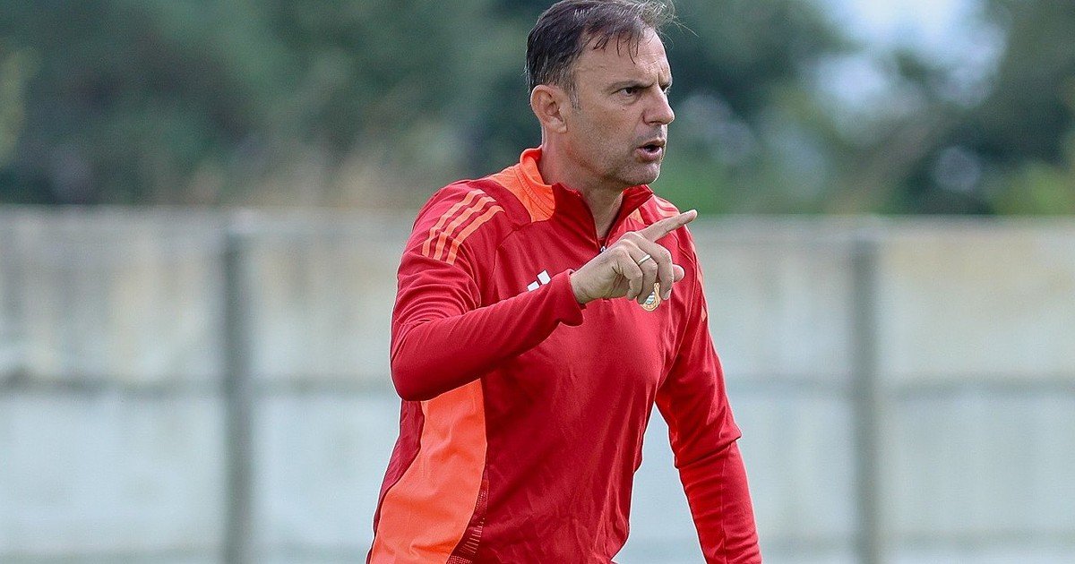 Silaidopoulos após empate na Luz: 'Precisamos de humildade, ainda não vencemos'