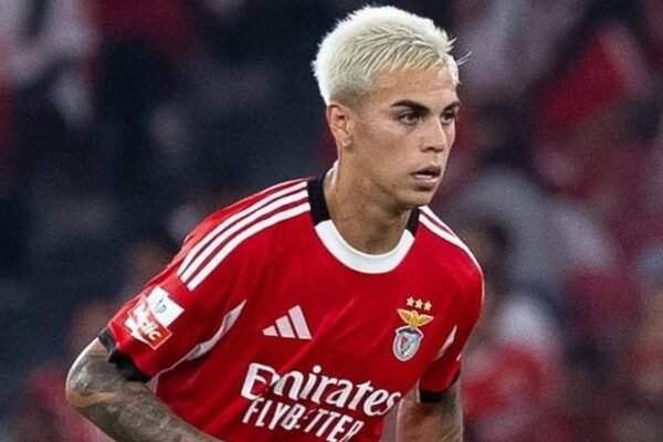 Enzo Barrenechea falha contra o Gil Vicente, mas estará no clássico com o FC Porto Enzo Barrenechea falha contra o Gil Vicente, mas estará no clássico com o FC Porto
