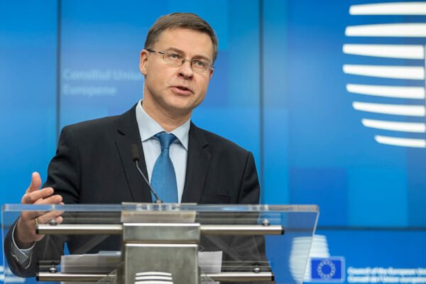 A Comissão Europeia Propõe Novo Empréstimo para Reparações da Ucrânia A Comissão Europeia Propõe Novo Empréstimo para Reparações da Ucrânia