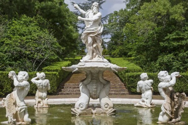 Jardins de Queluz: Exploração dos Espaços e Vivências da Casa Real Jardins de Queluz: Exploração dos Espaços e Vivências da Casa Real