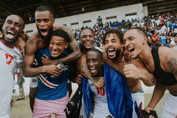 Golos e Festas de Cabo Verde: A Celebração do Histórico Apuramento para o Mundial 2026 Golos e Festas de Cabo Verde: A Celebração do Histórico Apuramento para o Mundial 2026