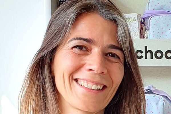 Tecnologia com Propósito: Reinventando o Físico sem Apagá-lo Tecnologia com Propósito: Reinventando o Físico sem Apagá-lo