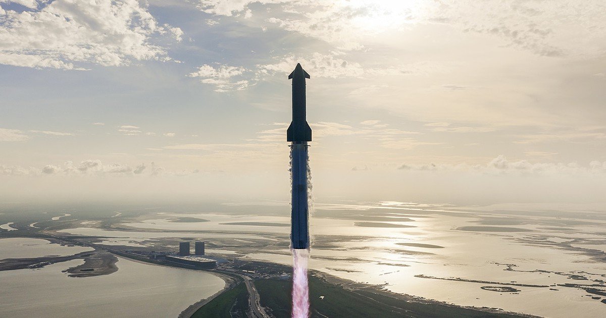 SpaceX solicita autorização para voar com Starship sobre a Flórida: Teste gera preocupações sobre o tráfego aéreo