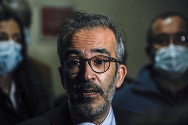 MNE será ouvido no Parlamento sobre voos com destino a Israel MNE será ouvido no Parlamento sobre voos com destino a Israel