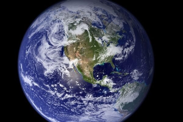 O Hemisfério Norte Entra em Escuridão: Impactos da Perda de Equilíbrio na Terra para o Clima O Hemisfério Norte Entra em Escuridão: Impactos da Perda de Equilíbrio na Terra para o Clima