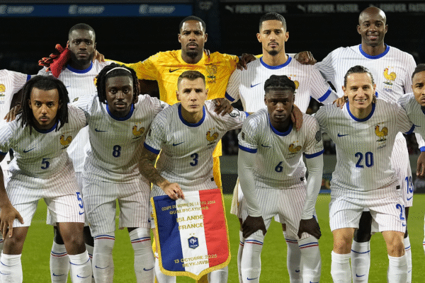 França adia apuramento; Suécia precisa de milagre para terminar em 2.º após nova derrota em casa. França adia apuramento; Suécia precisa de milagre para terminar em 2.º após nova derrota em casa.