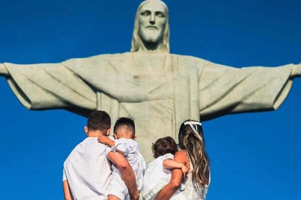 Jogador do Internacional revela diagnóstico de câncer e cirurgia realizada Jogador do Internacional revela diagnóstico de câncer e cirurgia realizada
