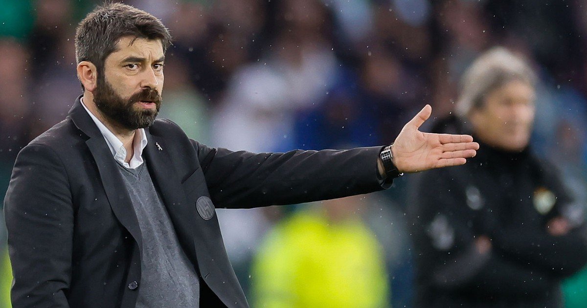 Selecionador dos Sub-21 minimiza condições do relvado em Gibraltar: "Não vamos jogar contra o sintético