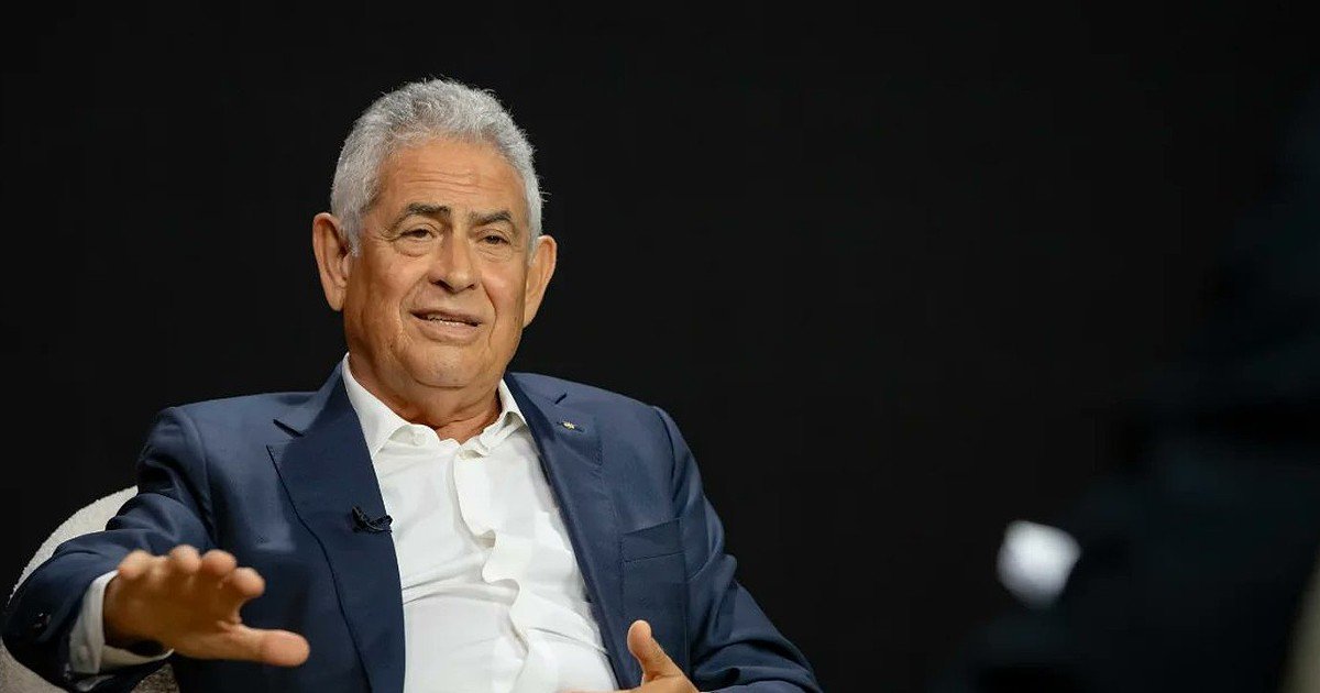 Eleições no Benfica: Luís Filipe Vieira promete repetir o tetra e renovar contrato com Mourinho