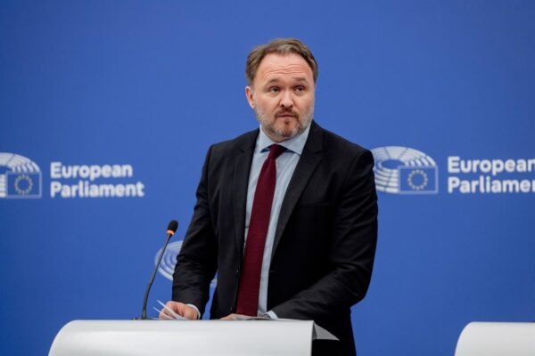 Bruxelas trabalha em medidas para evitar futuro “sem precedentes” apagão como o de 28 de abril Bruxelas trabalha em medidas para evitar futuro "sem precedentes" apagão como o de 28 de abril