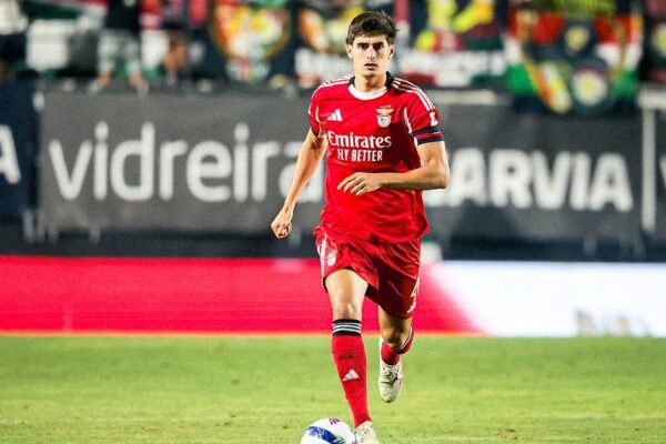 António Silva Critica Arbitragem Após Empate: 'Ficou Claro o Que Se Passa no Nosso Futebol'