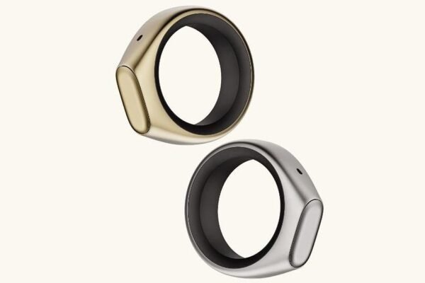 Novo anel inteligente controla música e lê suas notas