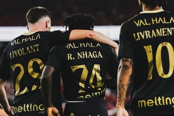 Gonçalo Brandão valoriza 'espírito competitivo' do Casa Pia e evita comentar sobre arbitragem; Renato Nhaga realiza 'um sonho'