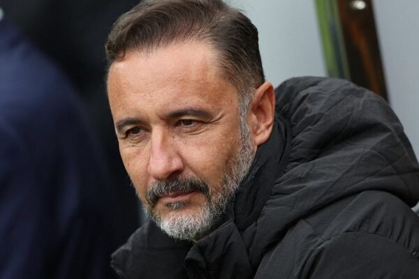 Vítor Pereira: De Ídolo a Alvo de Críticas em Dois Meses nos Wolves