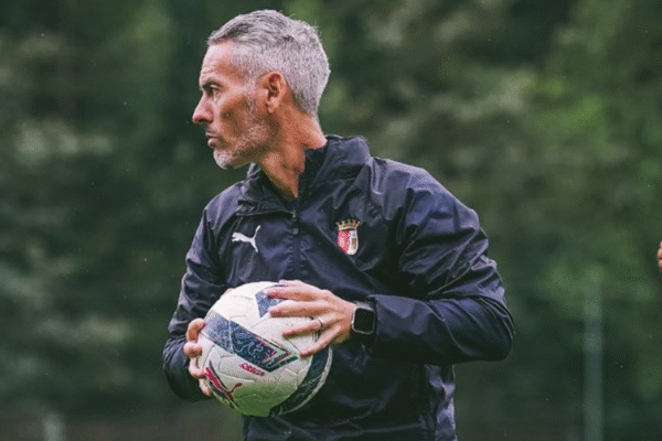 Pau Víctor elogia 'jogo incrível' do SC Braga apesar da derrota, Carlos Vicens destaca que equipa 'mostrou a sua identidade'