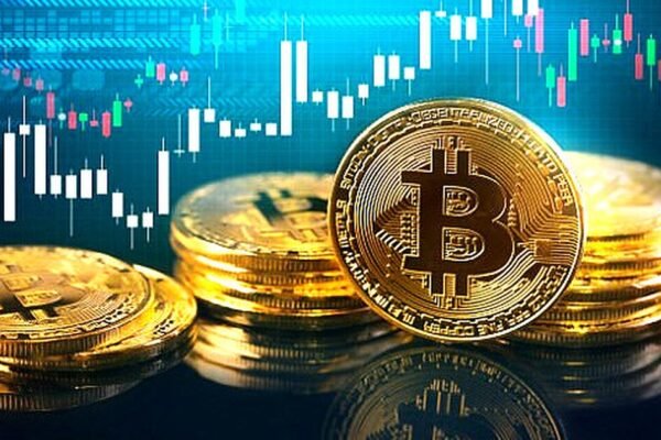 Bitcoin segue em queda acentuada, se aproximando dos 80 mil dólares