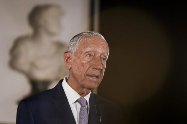 Presidente de Portugal destaca que "a lei não foi aplicada como deveria" no caso das escutas a Costa