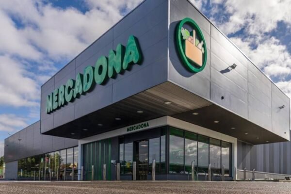 Mercadona inaugura primeira loja em Lisboa com investimento de 18 milhões