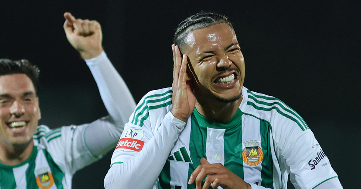 Bis de Clayton: Vitória ao Rio Ave e afunda ainda mais o AVS