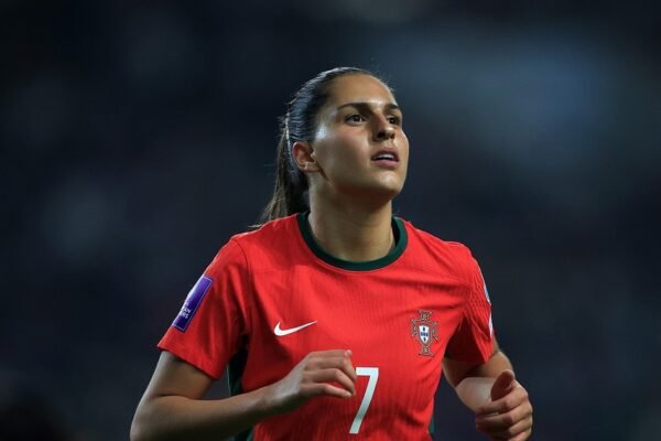 Kika Nazareth é dispensada da Seleção A feminina e perde jogo contra o Brasil