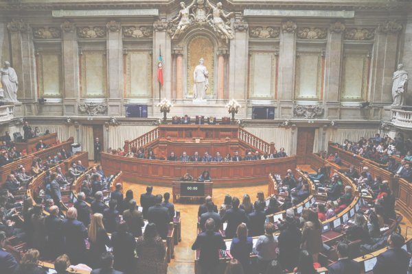 OE aprovado com a "exigente" aprovação do PS, sem surpresas nem dramas