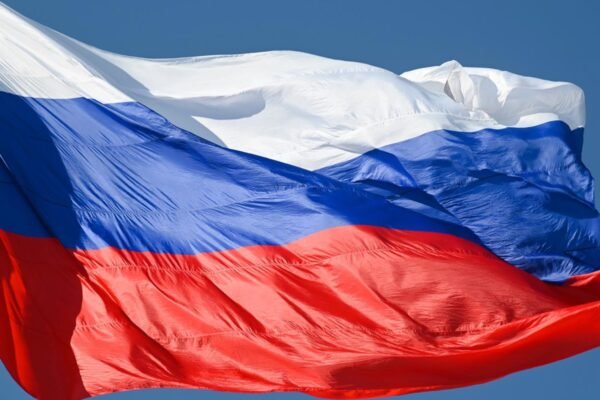 A Rússia rescinde acordos militares firmados com Canadá, França e Portugal entre 1989 e 2000