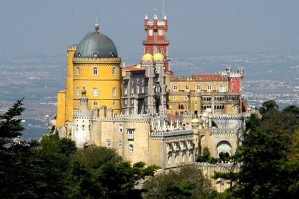 Dez Noites de Luz e Magia Gratuitas no Palácio Nacional da Pena