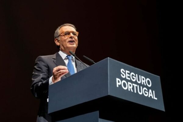 "Seguro pede apoio da esquerda e afirma ser o único capaz de chegar à segunda volta"