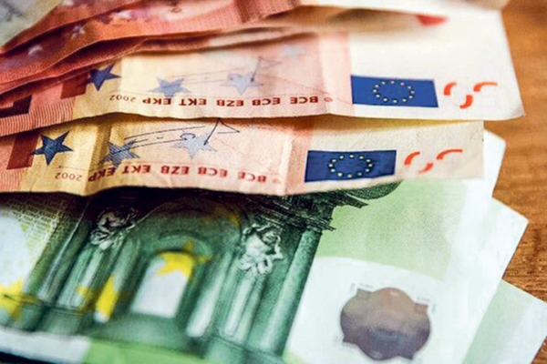 Governo projeta crescimento de 2% e excedente orçamental de 0,3% em 2025