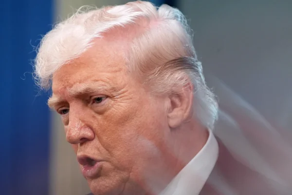 Os Tarifas de Trump Enfrentam um Novo Teste Legal em Tribunal Federal