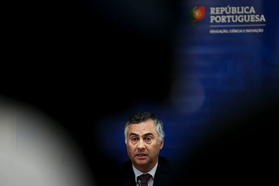 Professores defendem prioridade da estrutura da carreira nas negociações