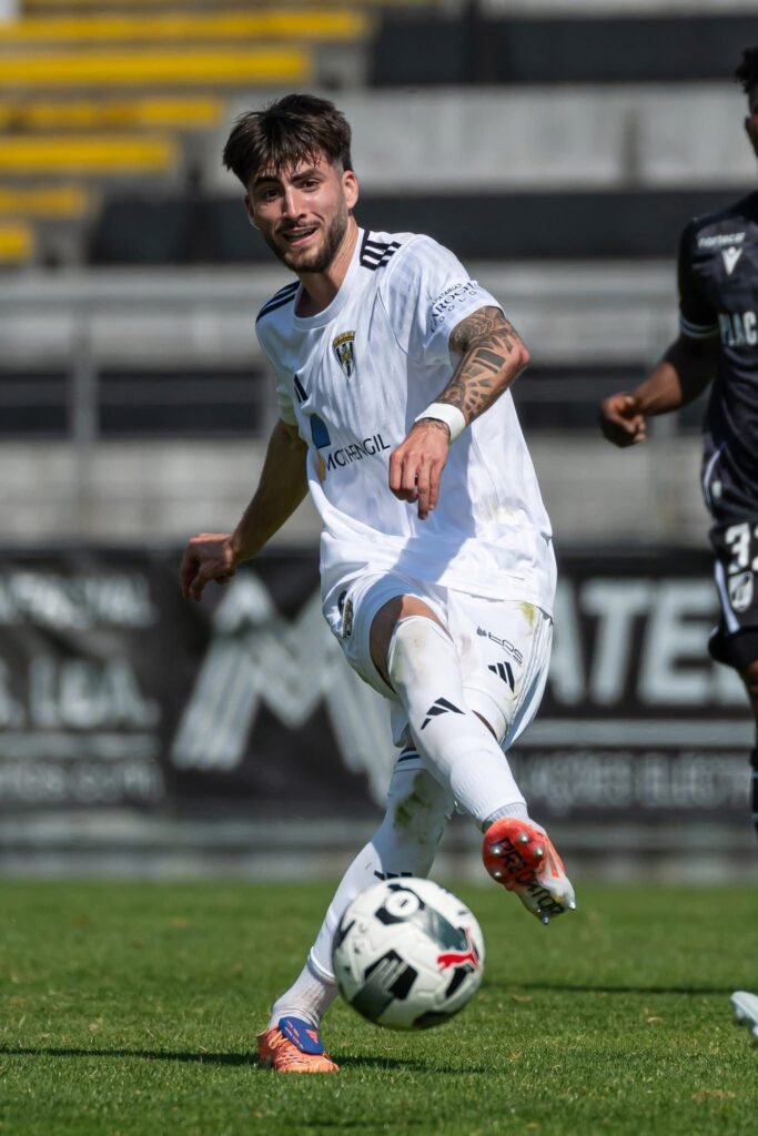 Fernando Almeida, Destaque do Amarante na Luta pela Subida à Segunda Liga, Não Renova e Deixa o Clube ao Final da Temporada