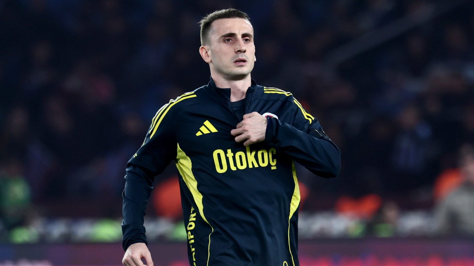 Kerem Aktürkoğlu processará todos que o insultaram no dérbi entre Fenerbahçe e Besiktas