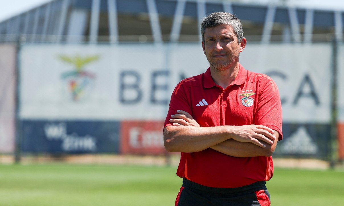 Luís Araújo destaca crescimento de João Neves e Gonçalo Ramos e defende a solidez do projeto de formação das águias: «Modelo de formação do Benfica é consistente e tem longa duração»