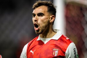 "Oportunidade Única para Chegar às Meias