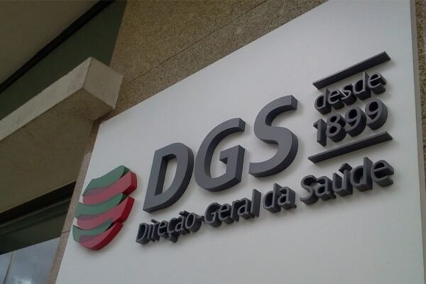 DGS amplia vacinação contra a gripe para crianças nos setores privado e social