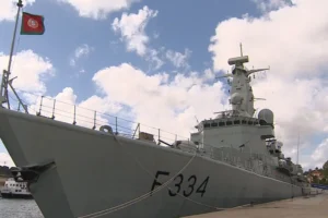 Navio português parte em missão da NATO para o Báltico