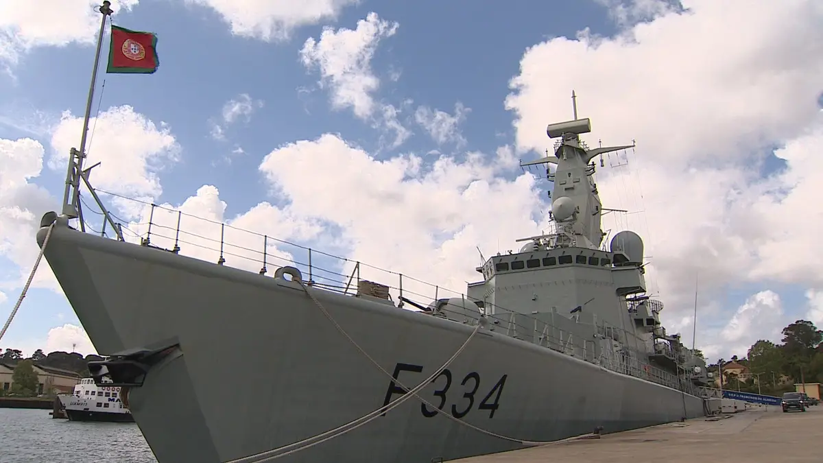 Navio português parte em missão da NATO para o Báltico