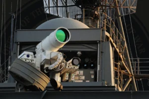 O Pentágono dobra a aposta em pesquisas de armas a laser