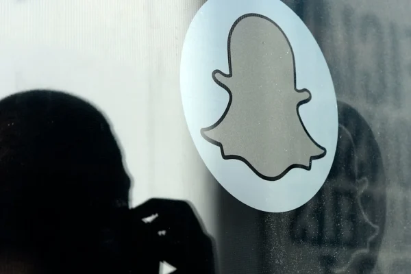 Snap demite 16% dos funcionários enquanto o CEO Evan Spiegel destaca os avanços em IA