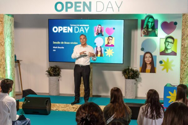 Mais de 100 estudantes marcaram presença no primeiro Open Day do Novobanco