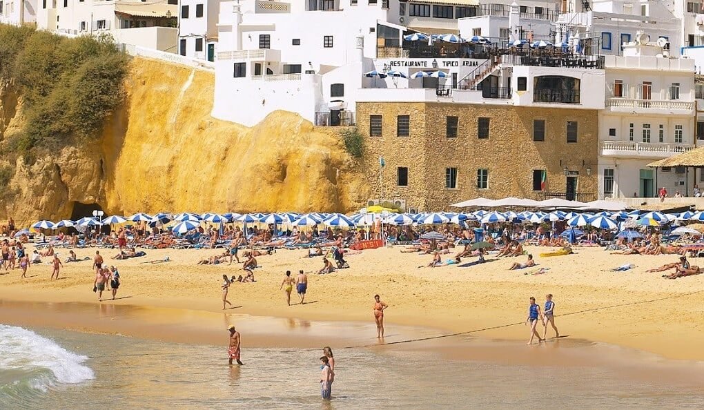 Proibição de natação levantada nas praias de Albufeira