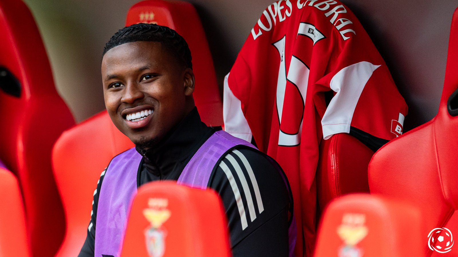 Dois clubes prontos para contratar Sidny Cabral do Benfica