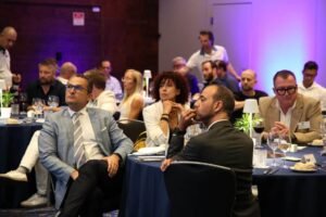 Algarve é instada a investir pesadamente em IA e tecnologia do futuro