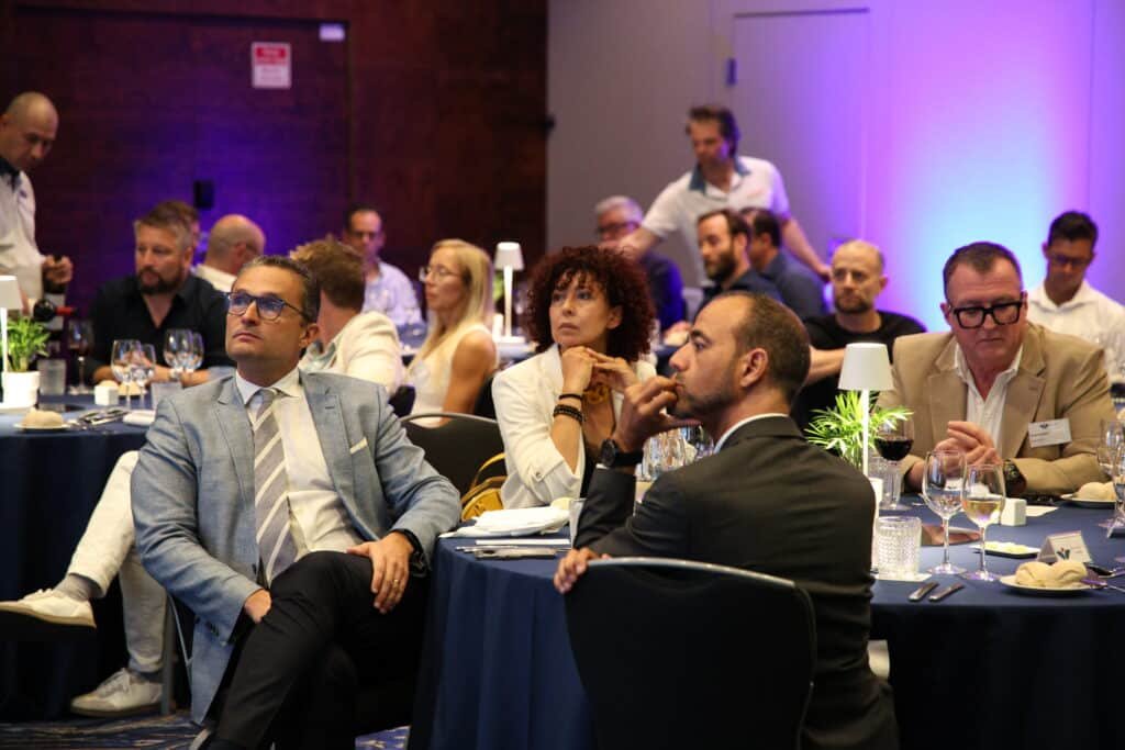 Algarve é instada a investir pesadamente em IA e tecnologia do futuro