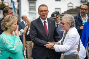 Presidente Seguro elogiado durante passeio do Dia de Portugal nas ruas de Angra do Heroísmo